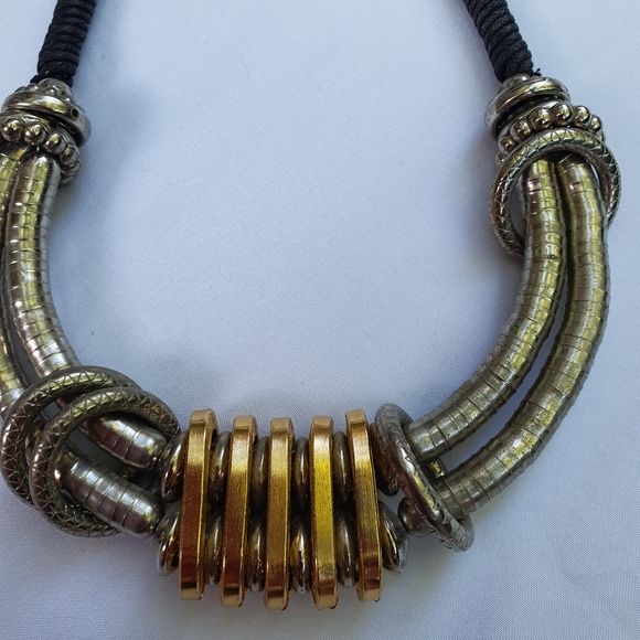 Statement Necklace - Picture 5 of 8